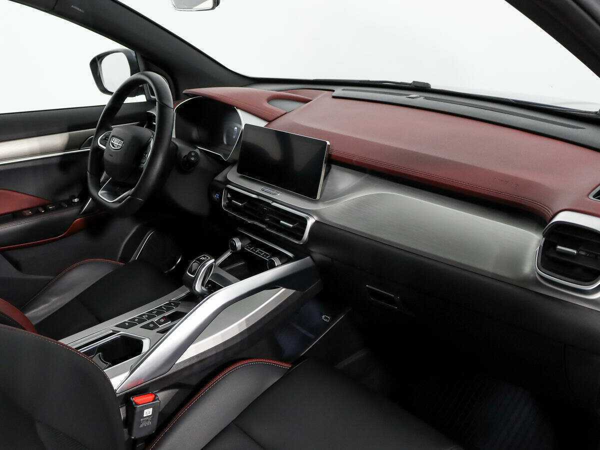 Geely Coolray с пробегом — 2021 год. Фото: #13