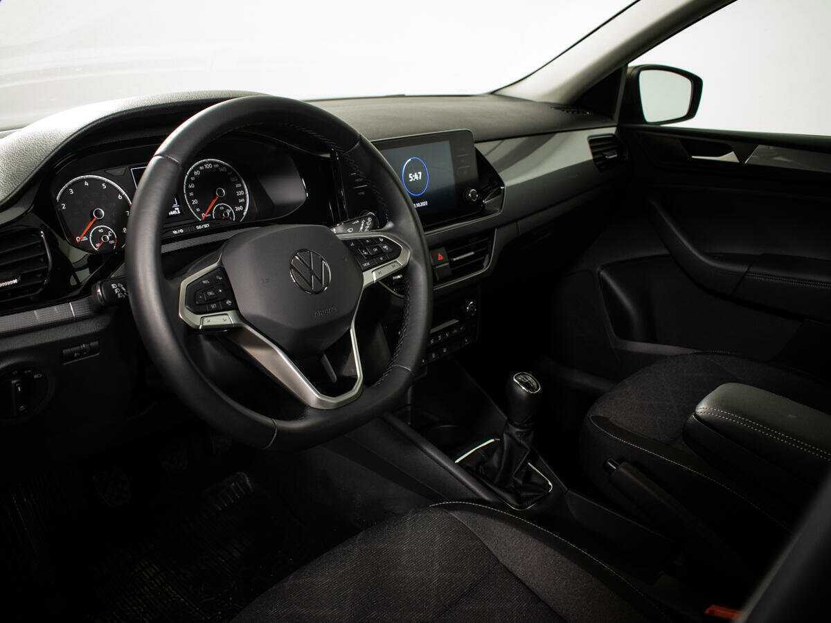 Volkswagen Polo с пробегом — 2022 год. Фото: #12