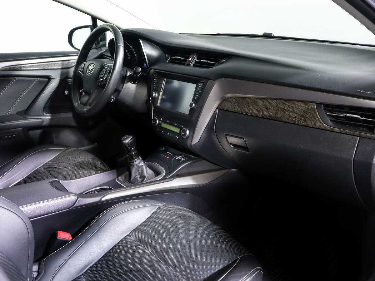Toyota Avensis с пробегом — 2018 год. Фото: #5
