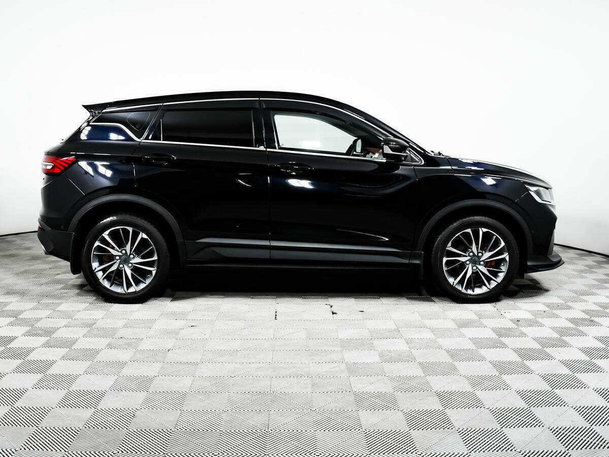 Geely Coolray с пробегом — 2022 год. Фото: #3