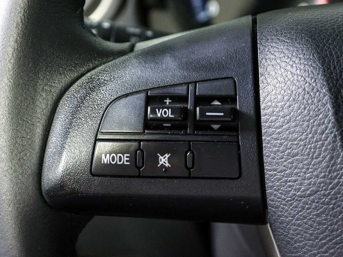 Mazda 3 с пробегом — 2012 год. Фото: #13