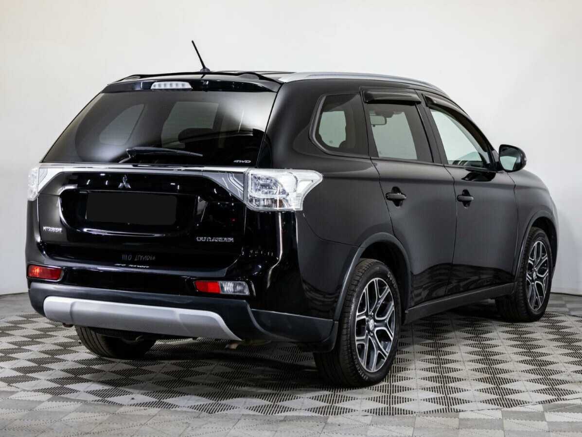 Mitsubishi Outlander с пробегом — 2014 год. Фото: #4