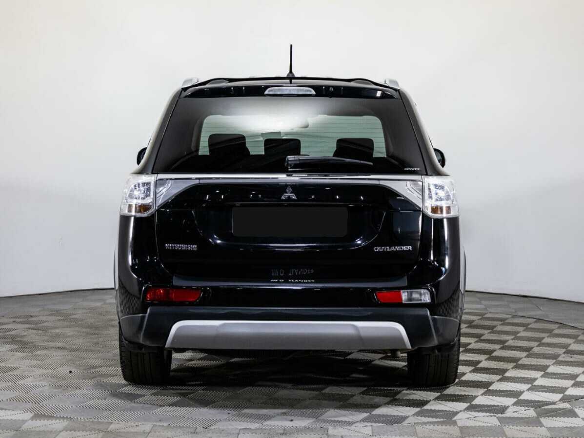 Mitsubishi Outlander с пробегом — 2014 год. Фото: #5