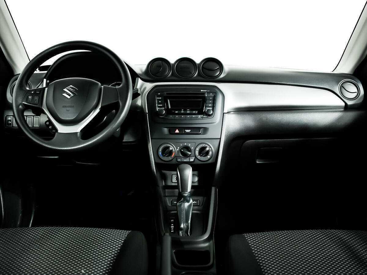 Suzuki Vitara с пробегом — 2016 год. Фото: #10