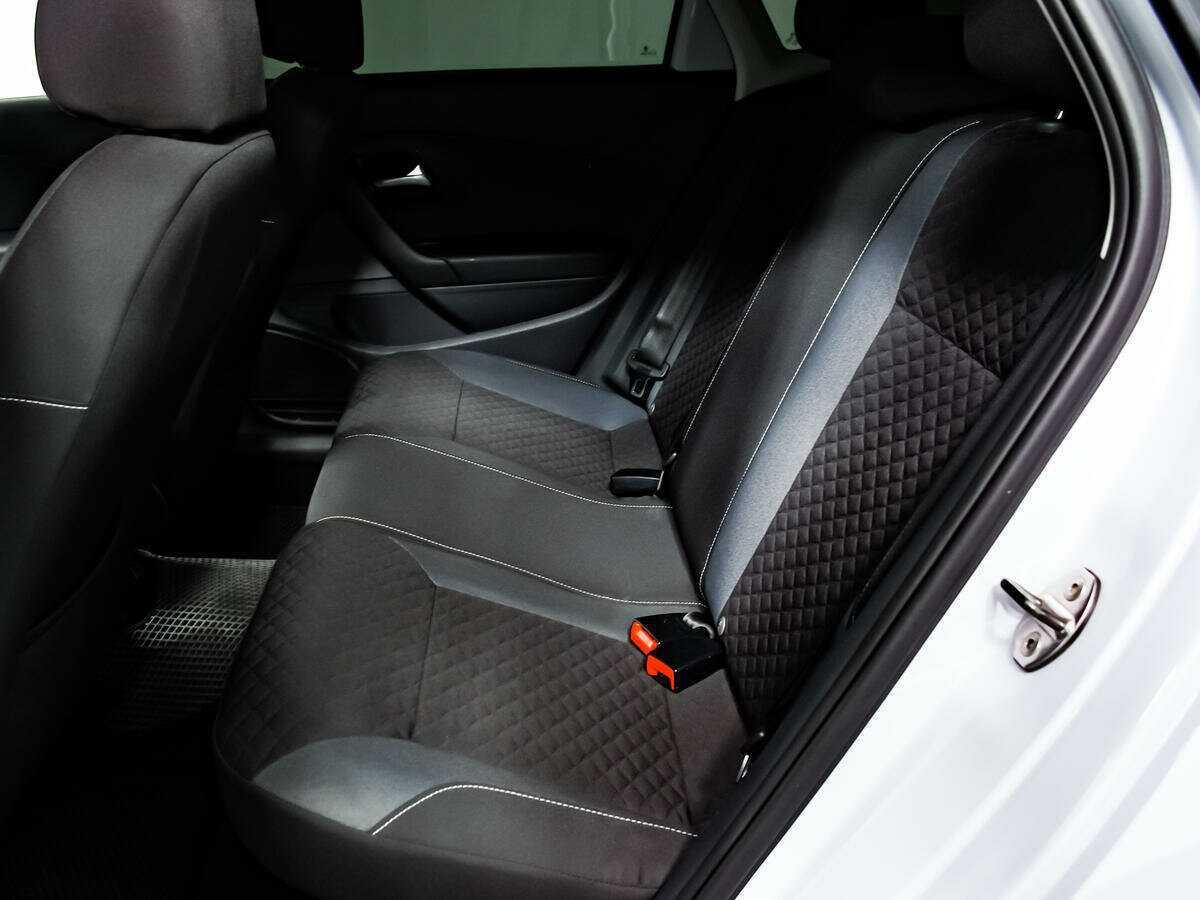 Volkswagen Polo с пробегом — 2018 год. Фото: #11