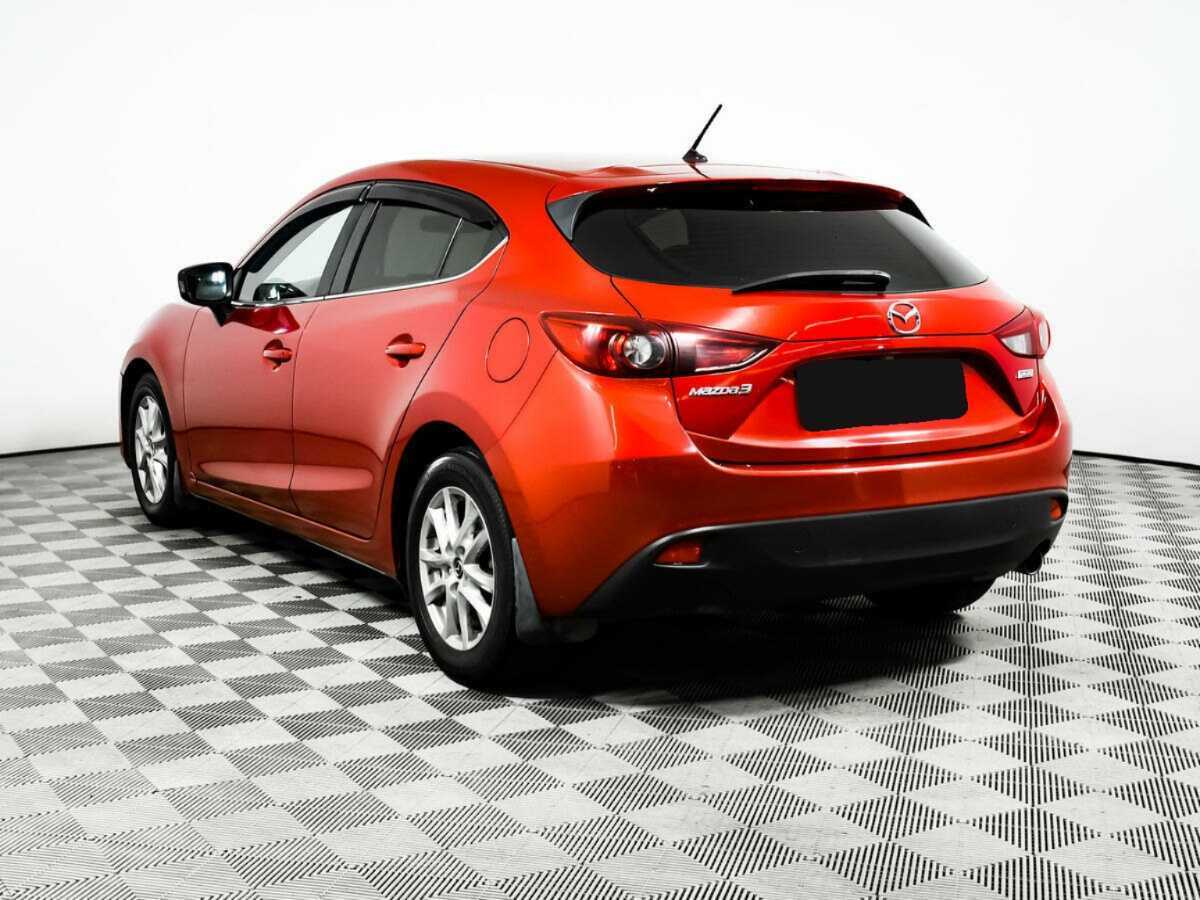 Mazda 3 с пробегом — 2014 год. Фото: #6