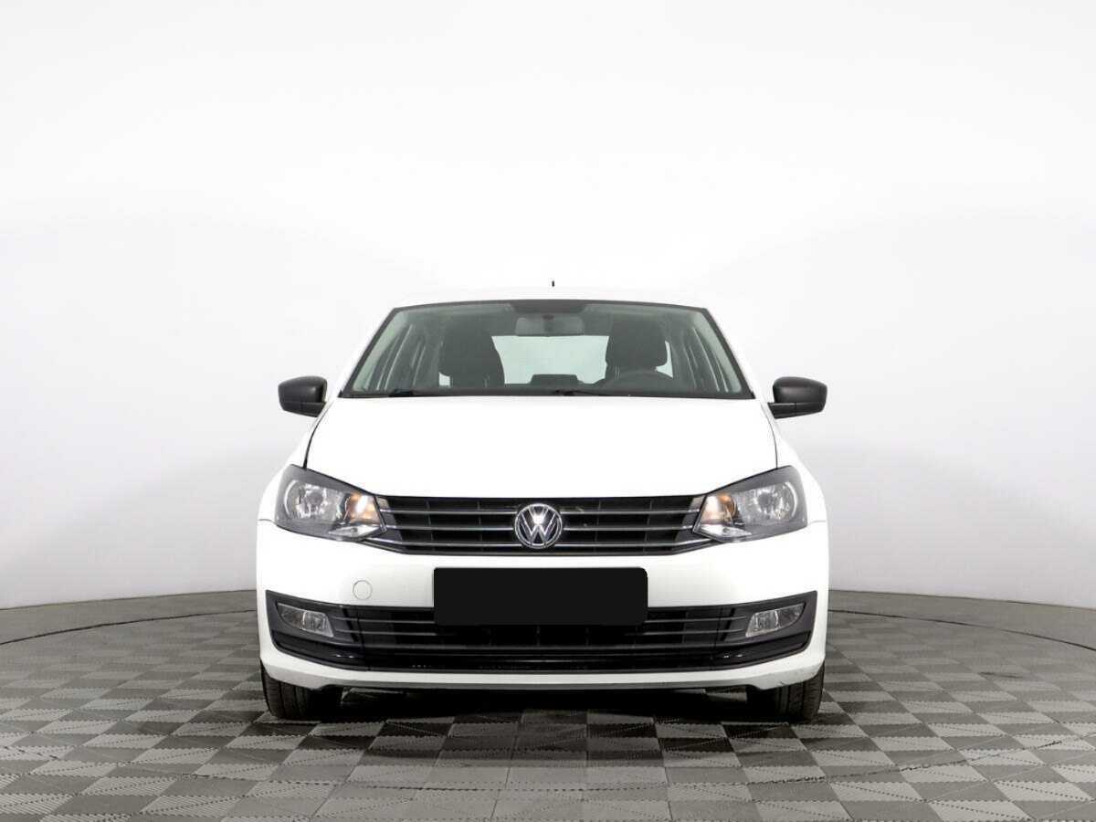 Volkswagen Polo с пробегом — 2018 год. Фото: #1