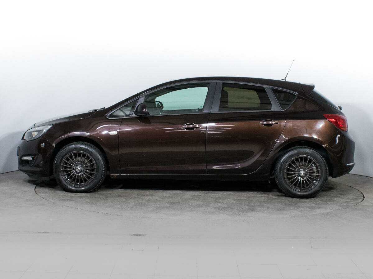 Opel Astra с пробегом — 2014 год. Фото: #7