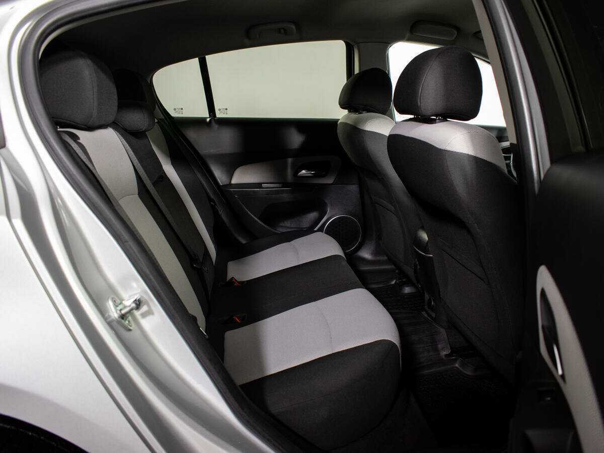 Chevrolet Cruze с пробегом — 2013 год. Фото: #7