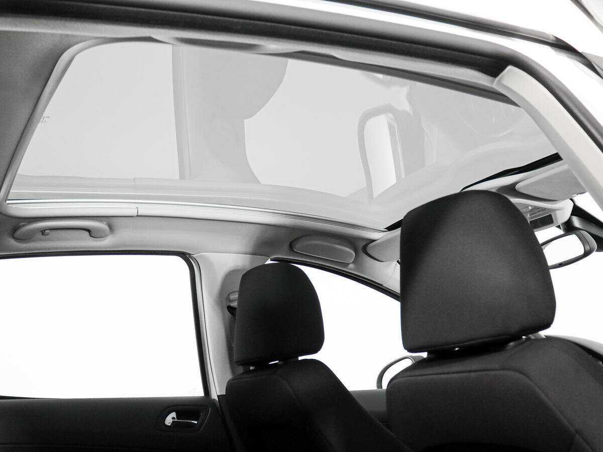 Peugeot 308 с пробегом — 2012 год. Фото: #12