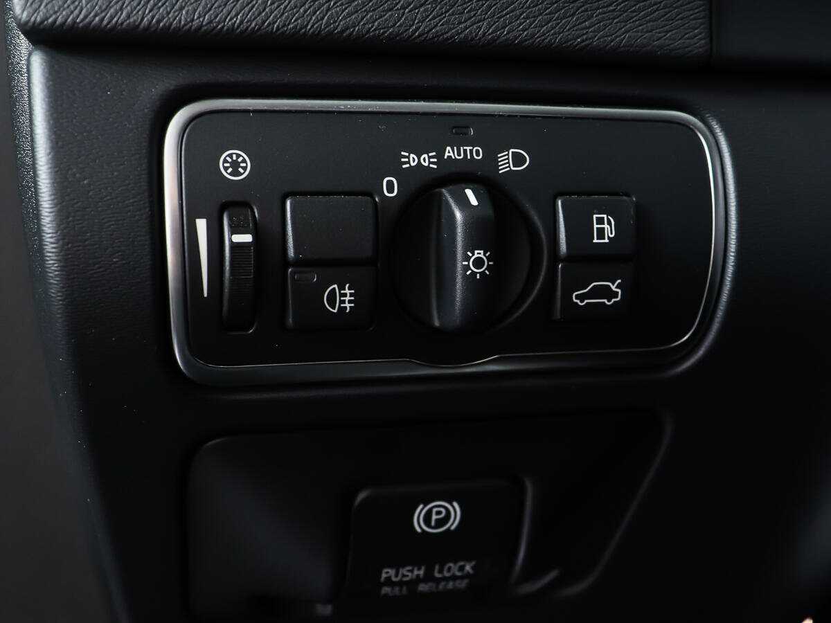 Volvo S60 с пробегом — 2013 год. Фото: #15