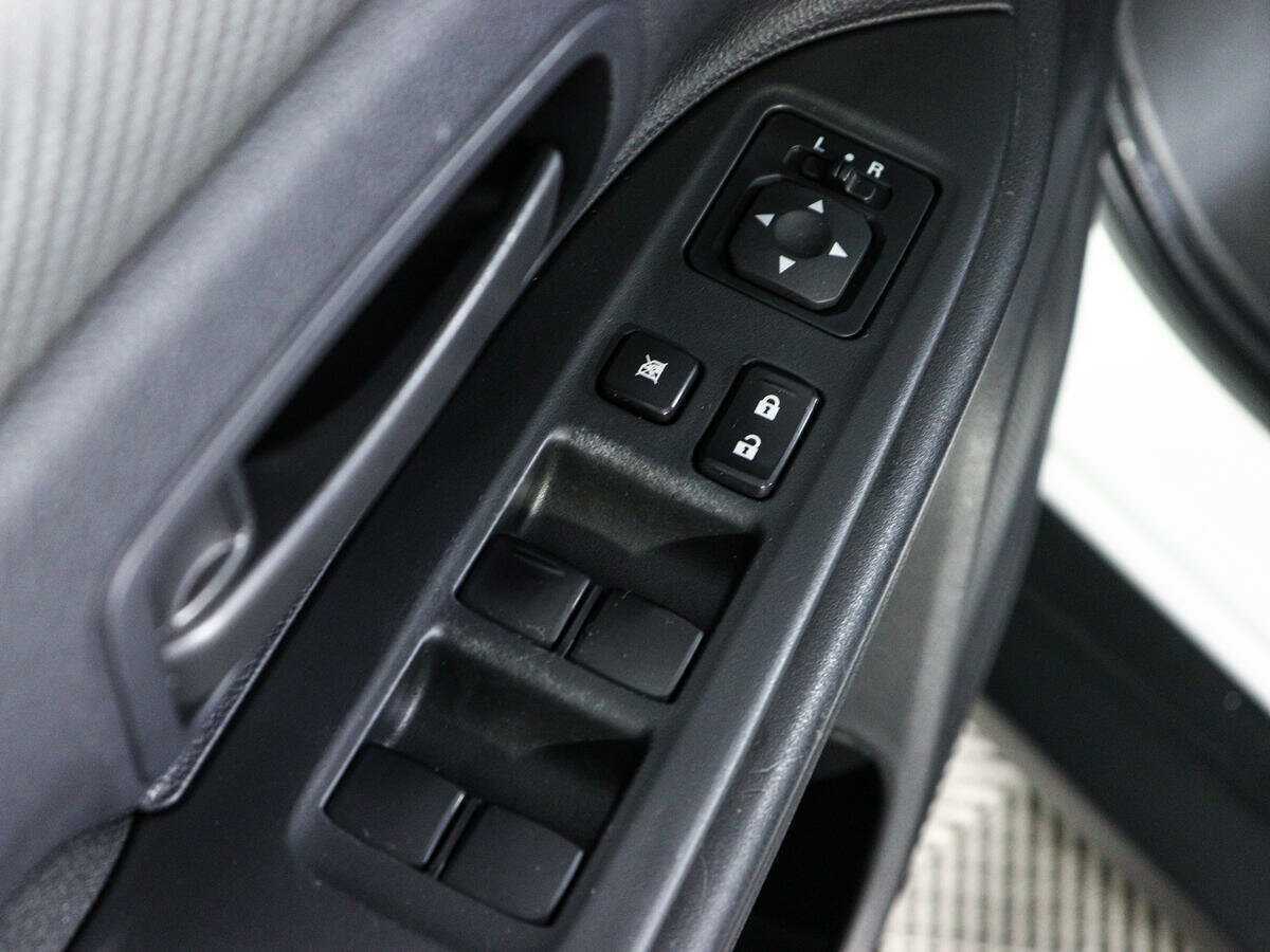 Mitsubishi Outlander с пробегом — 2013 год. Фото: #14