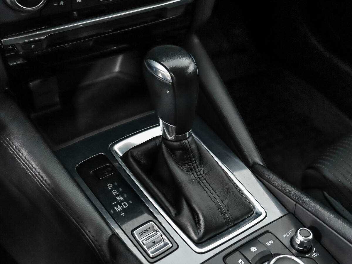 Mazda 6 с пробегом — 2017 год. Фото: #9