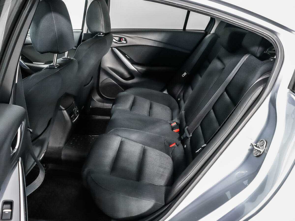 Mazda 6 с пробегом — 2017 год. Фото: #11