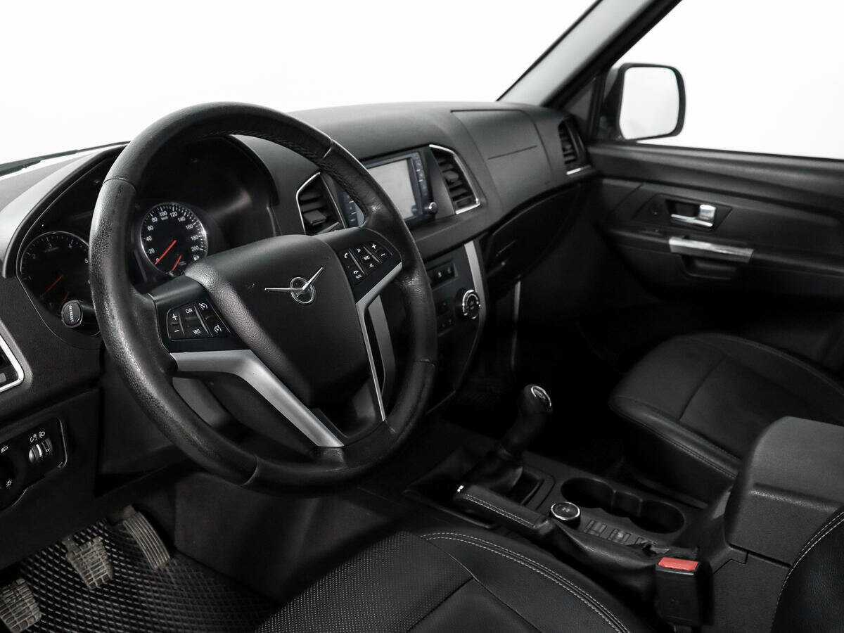 УАЗ Patriot с пробегом — 2016 год. Фото: #8