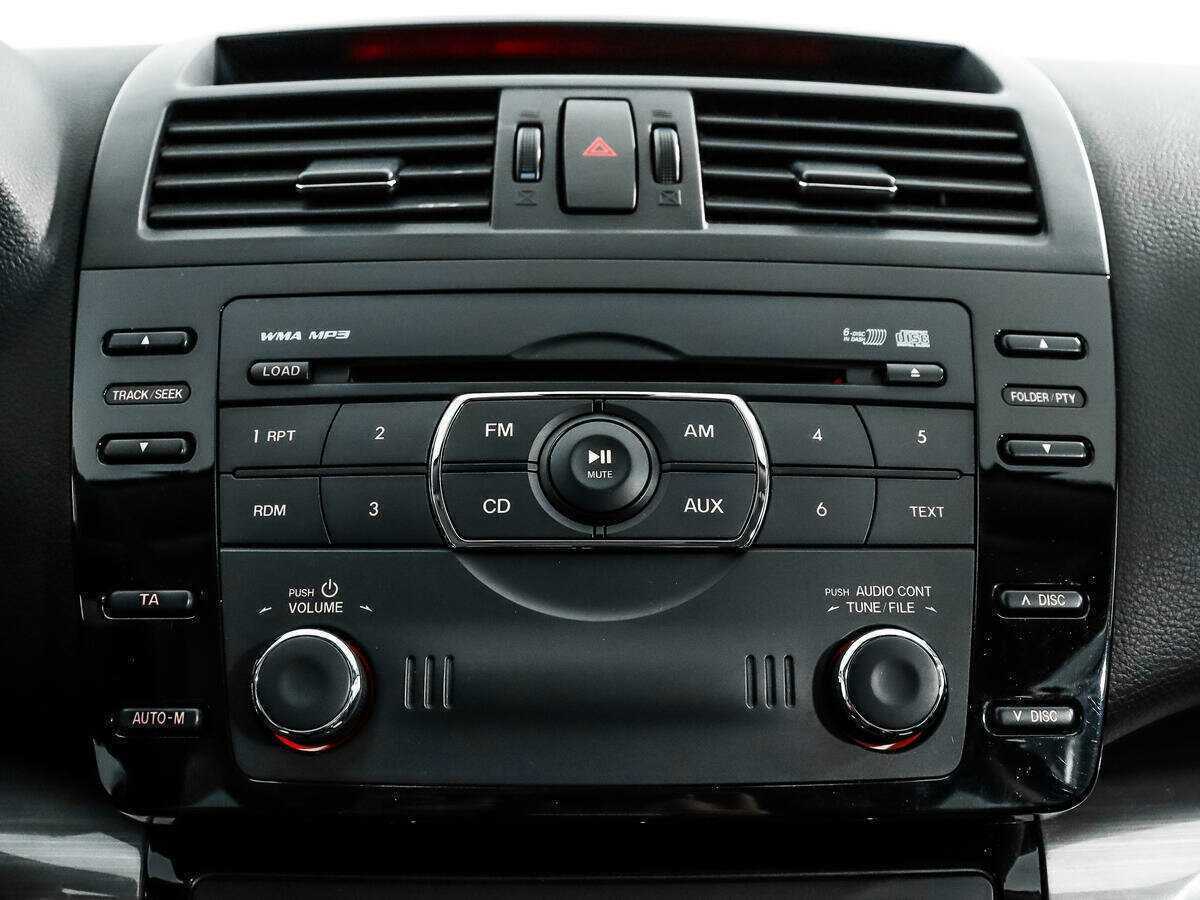 Mazda 6 с пробегом — 2012 год. Фото: #12