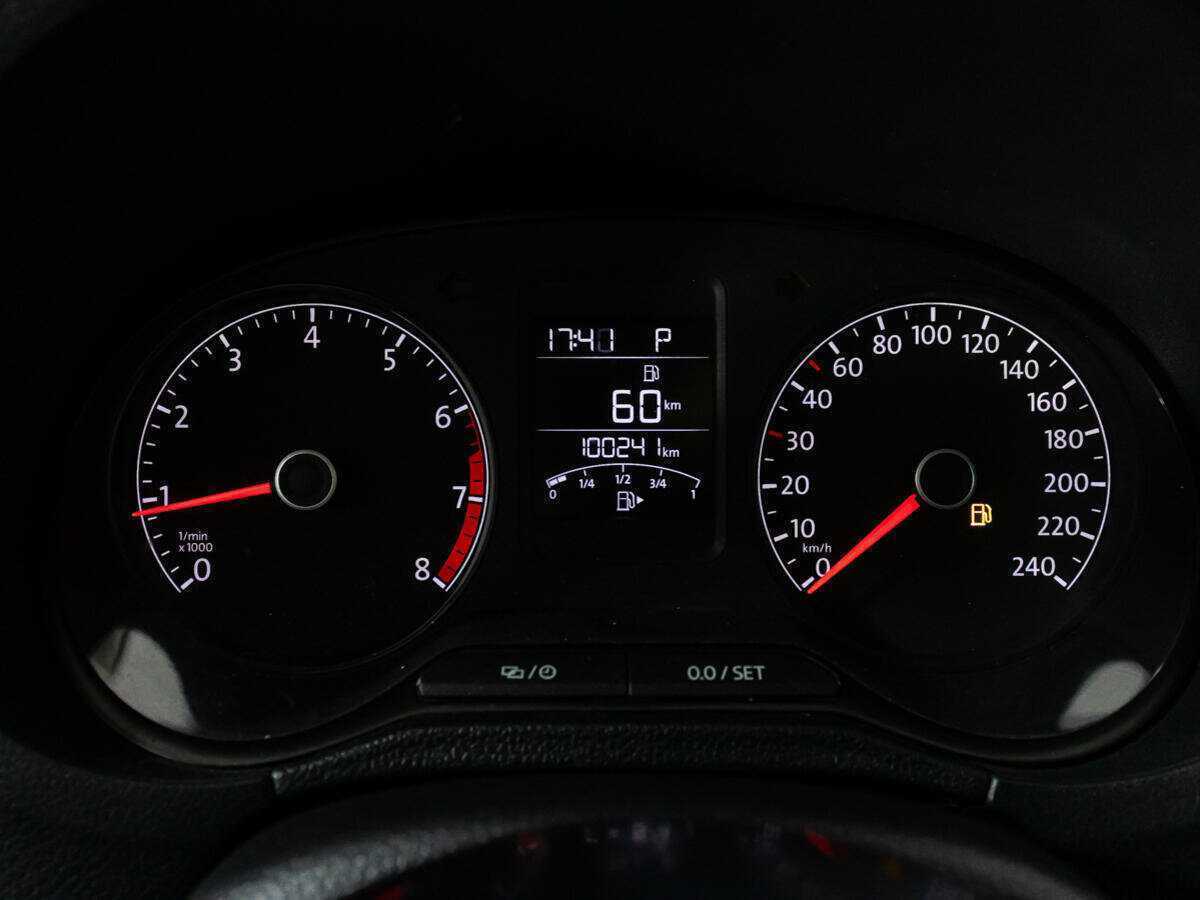 Volkswagen Polo с пробегом — 2019 год. Фото: #11