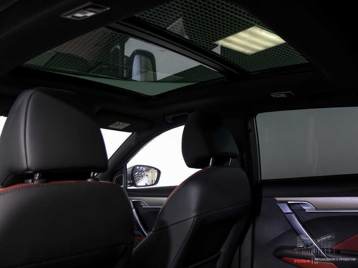 Geely Coolray с пробегом — 2022 год. Фото: #11