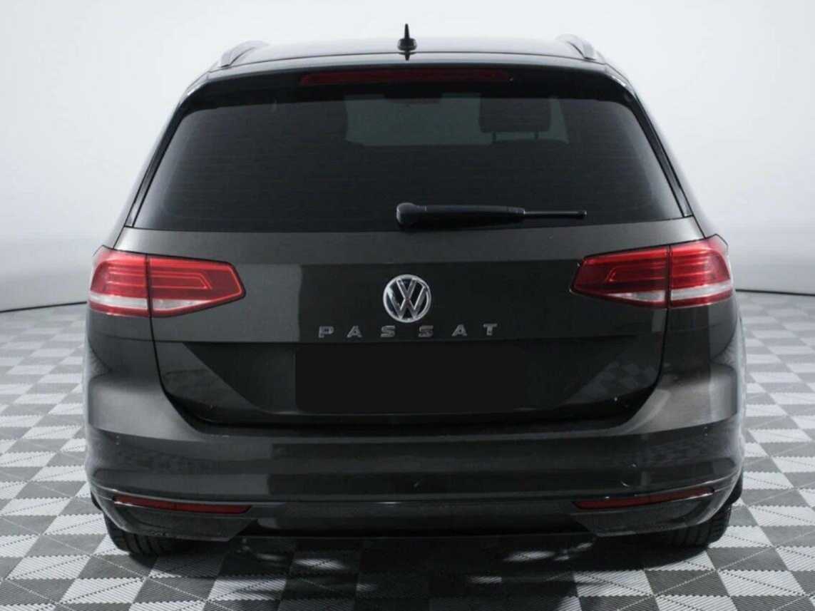 Volkswagen Passat с пробегом — 2017 год. Фото: #5
