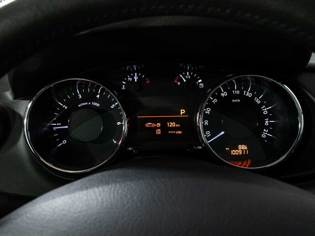 Peugeot 3008 с пробегом — 2013 год. Фото: #11