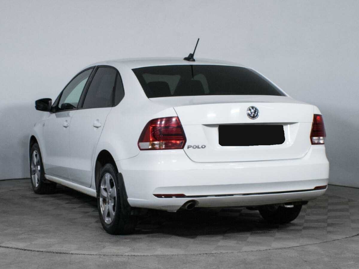 Volkswagen Polo с пробегом — 2017 год. Фото: #6