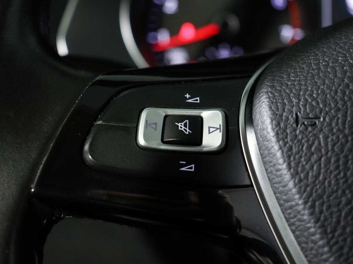 Volkswagen Passat с пробегом — 2016 год. Фото: #14