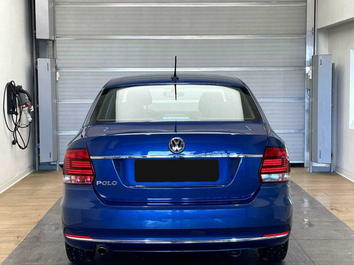 Volkswagen Polo с пробегом — 2018 год. Фото: #4