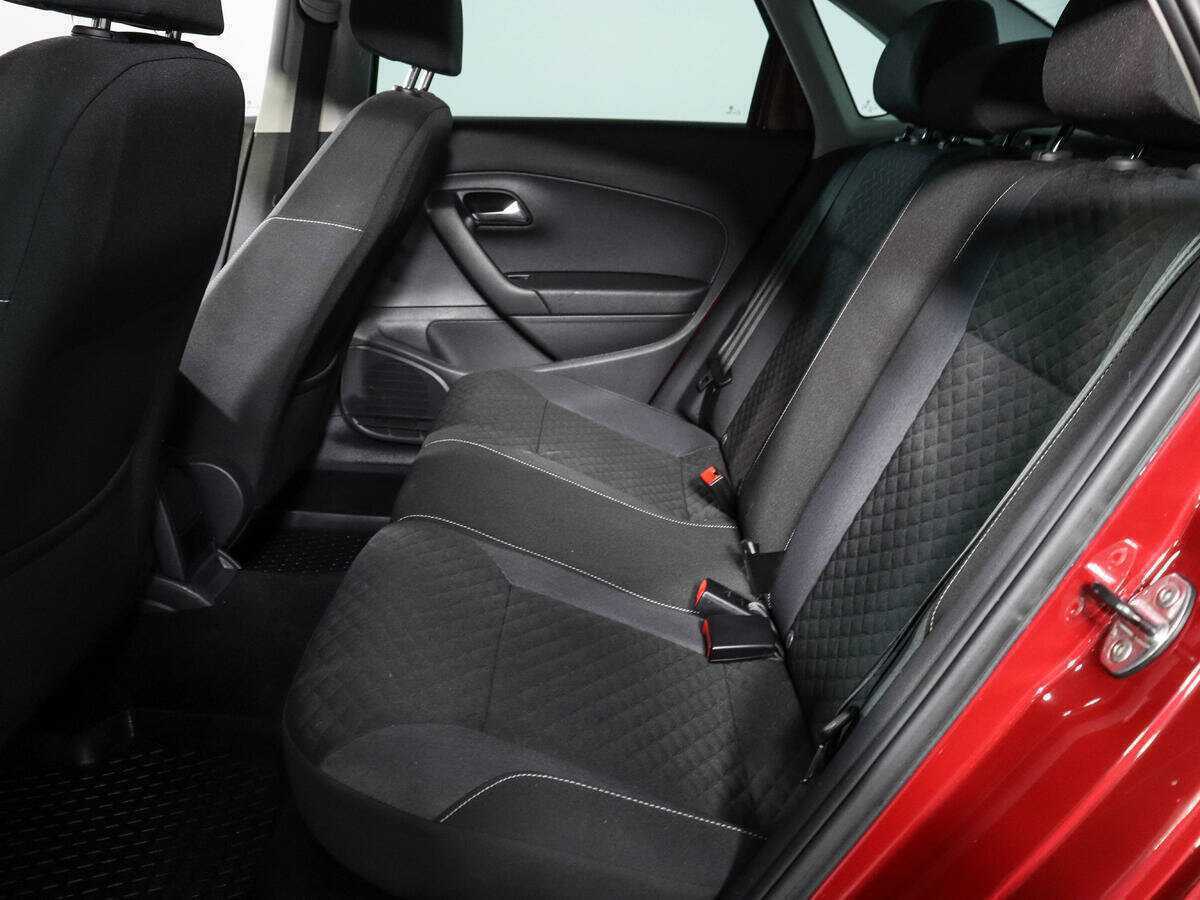 Volkswagen Polo с пробегом — 2018 год. Фото: #7