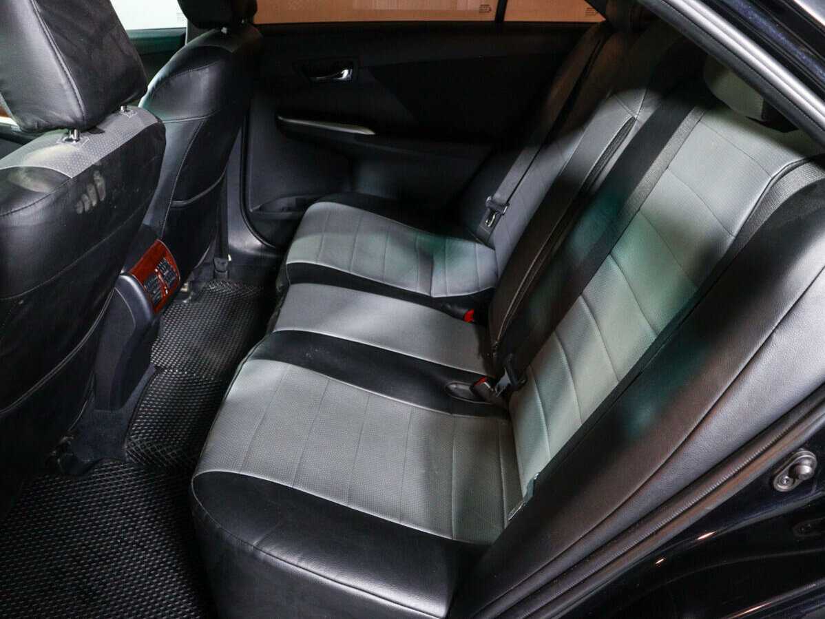 Toyota Camry с пробегом — 2013 год. Фото: #9