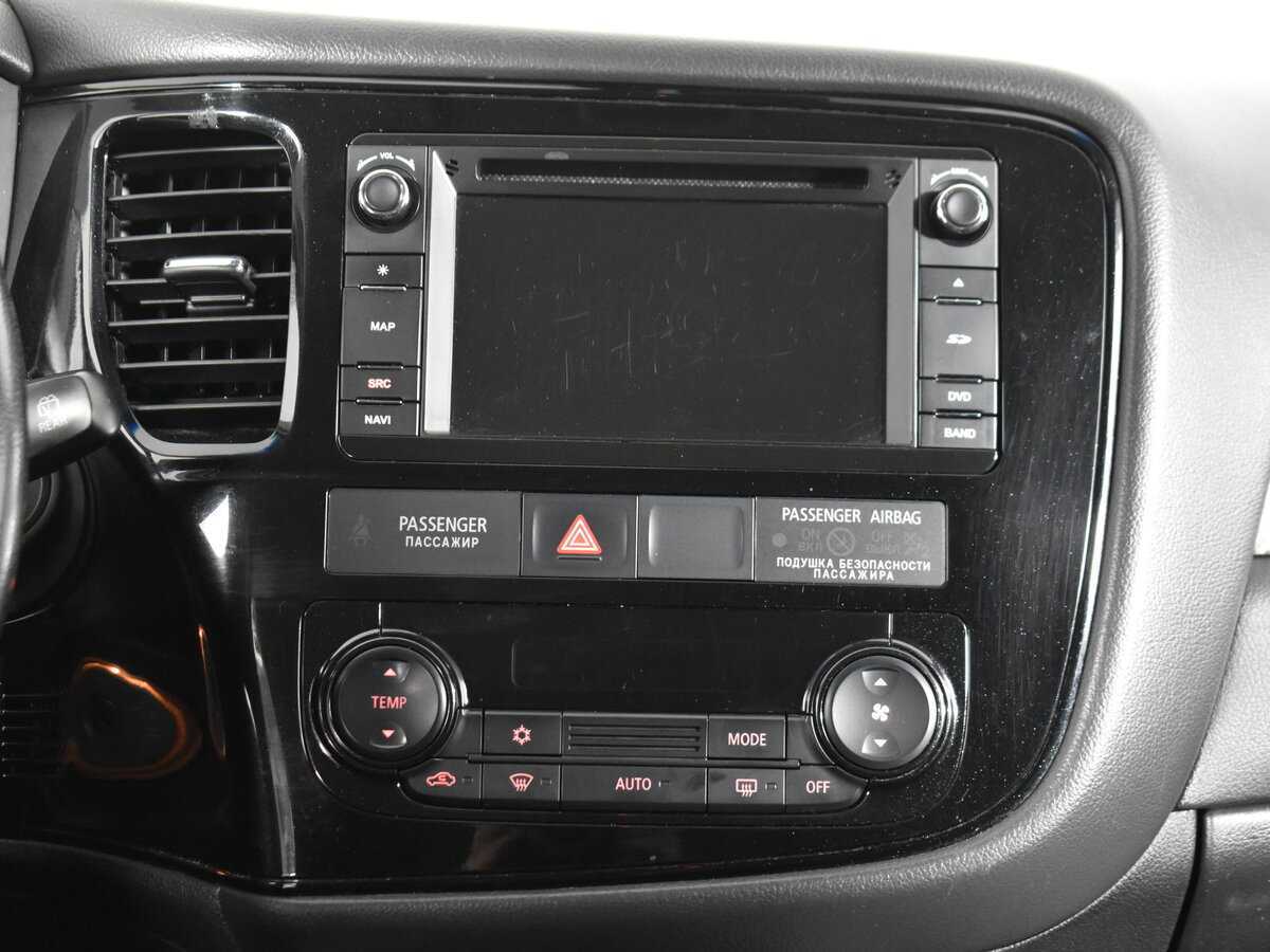 Mitsubishi Outlander с пробегом — 2017 год. Фото: #13