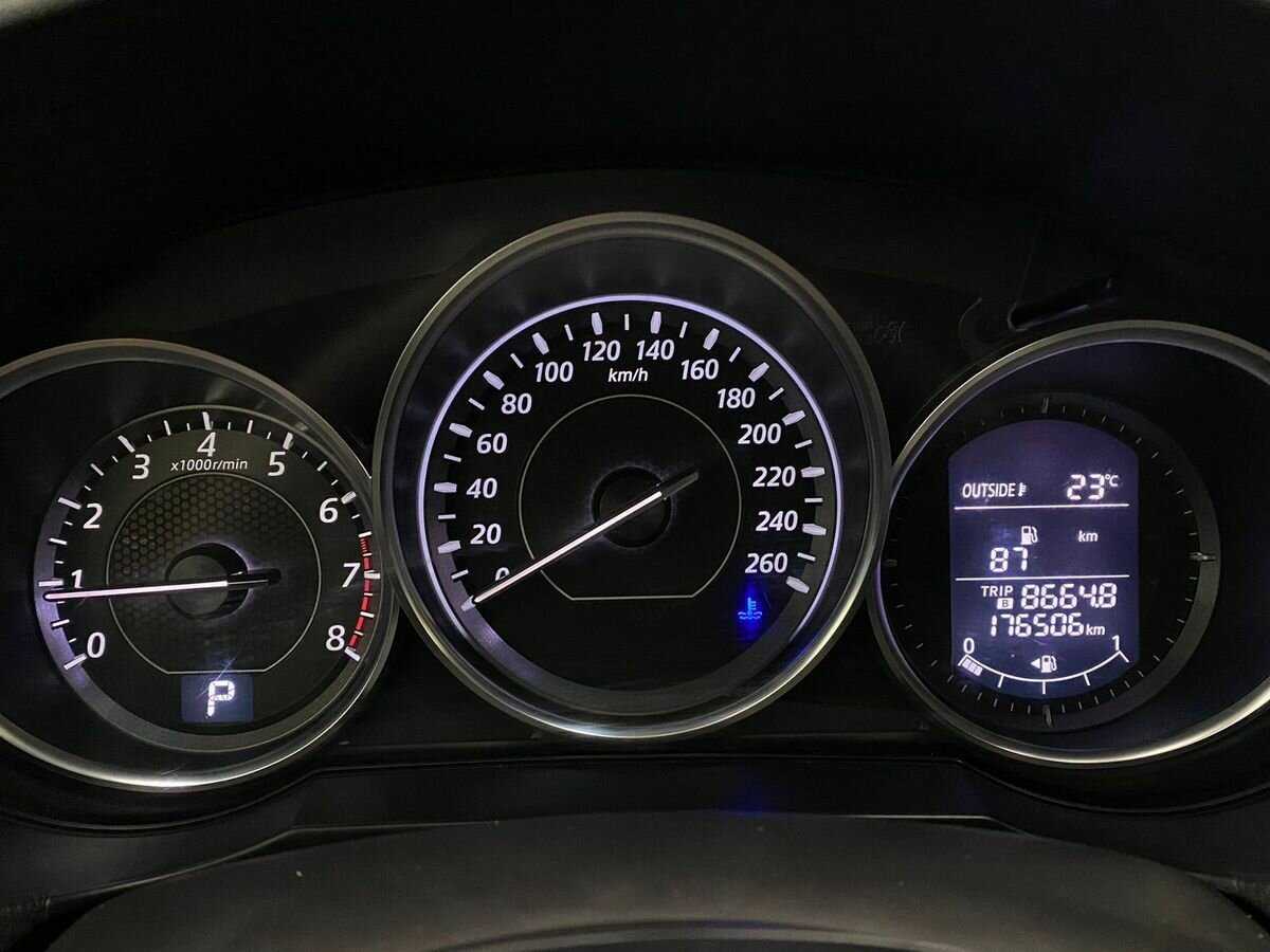 Mazda 6 с пробегом — 2012 год. Фото: #12