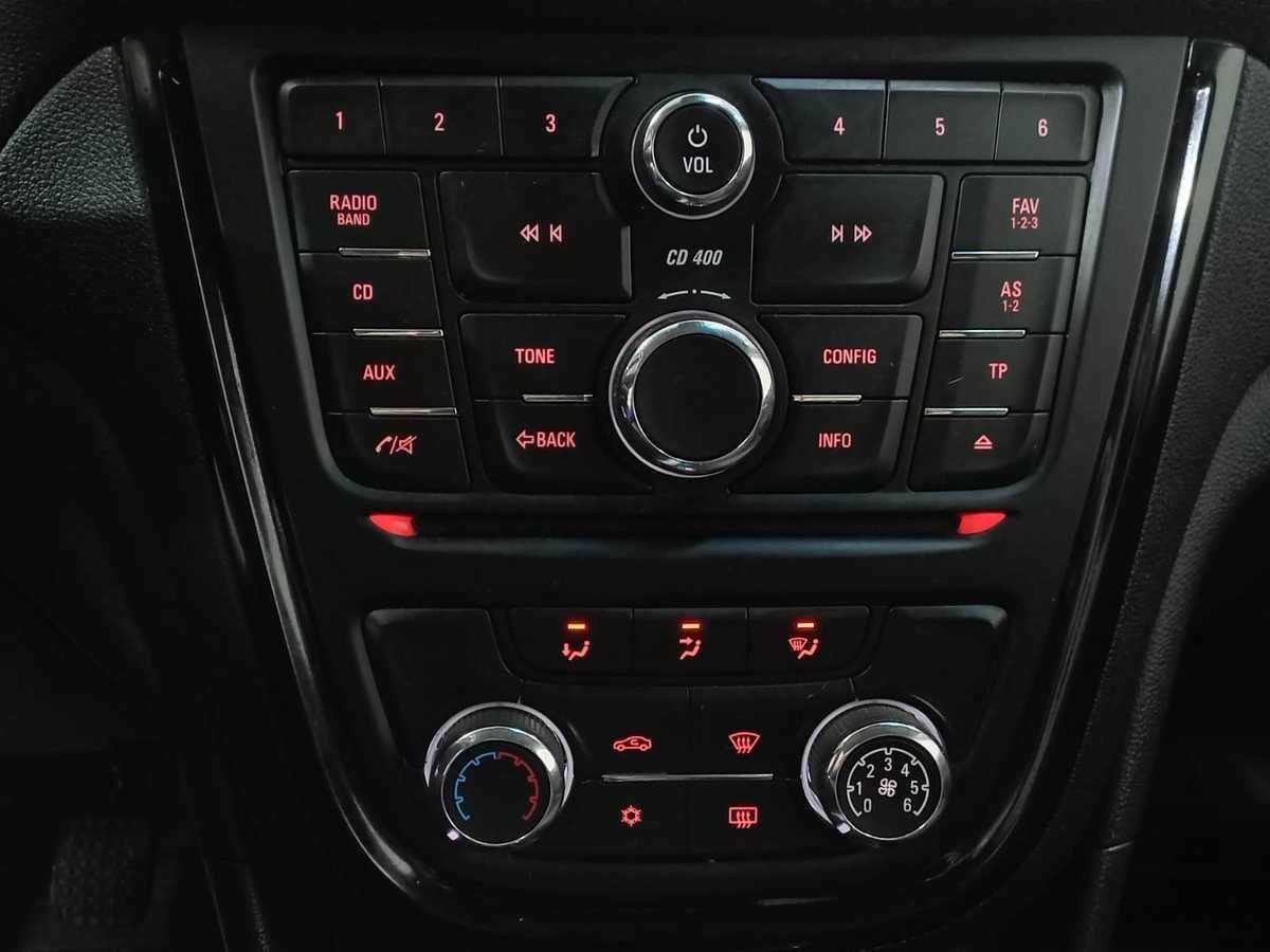 Opel Mokka с пробегом — 2014 год. Фото: #14