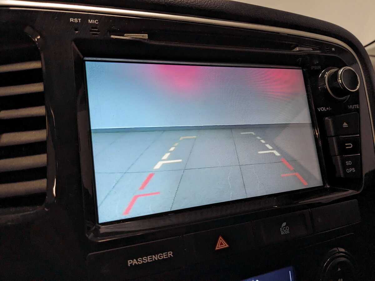 Mitsubishi Outlander с пробегом — 2017 год. Фото: #12