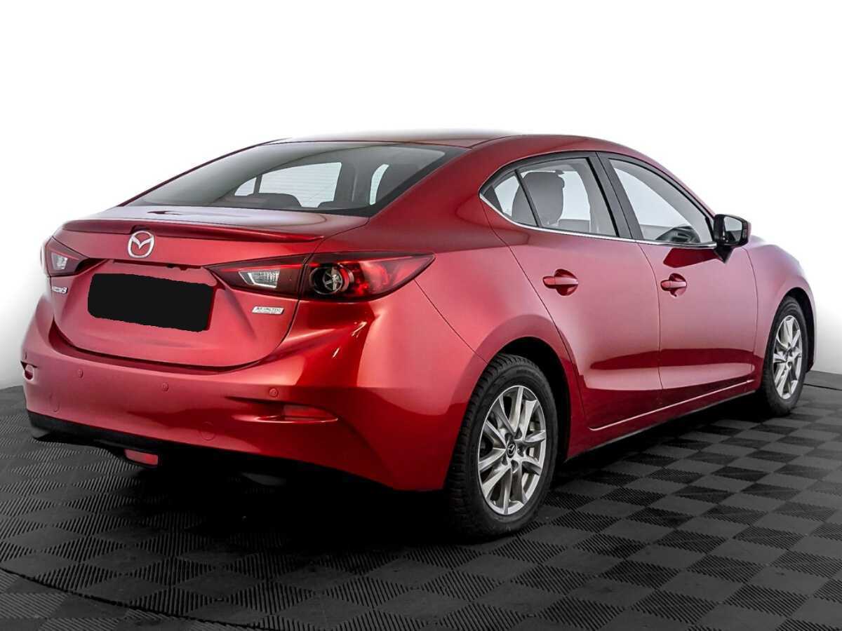 Mazda 3 с пробегом — 2015 год. Фото: #4