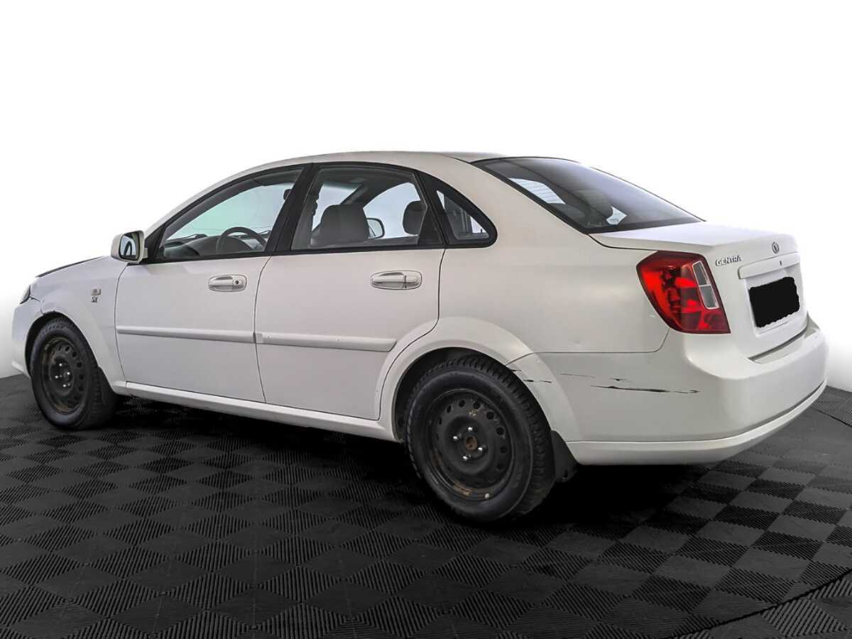 Daewoo Gentra с пробегом — 2014 год. Фото: #6