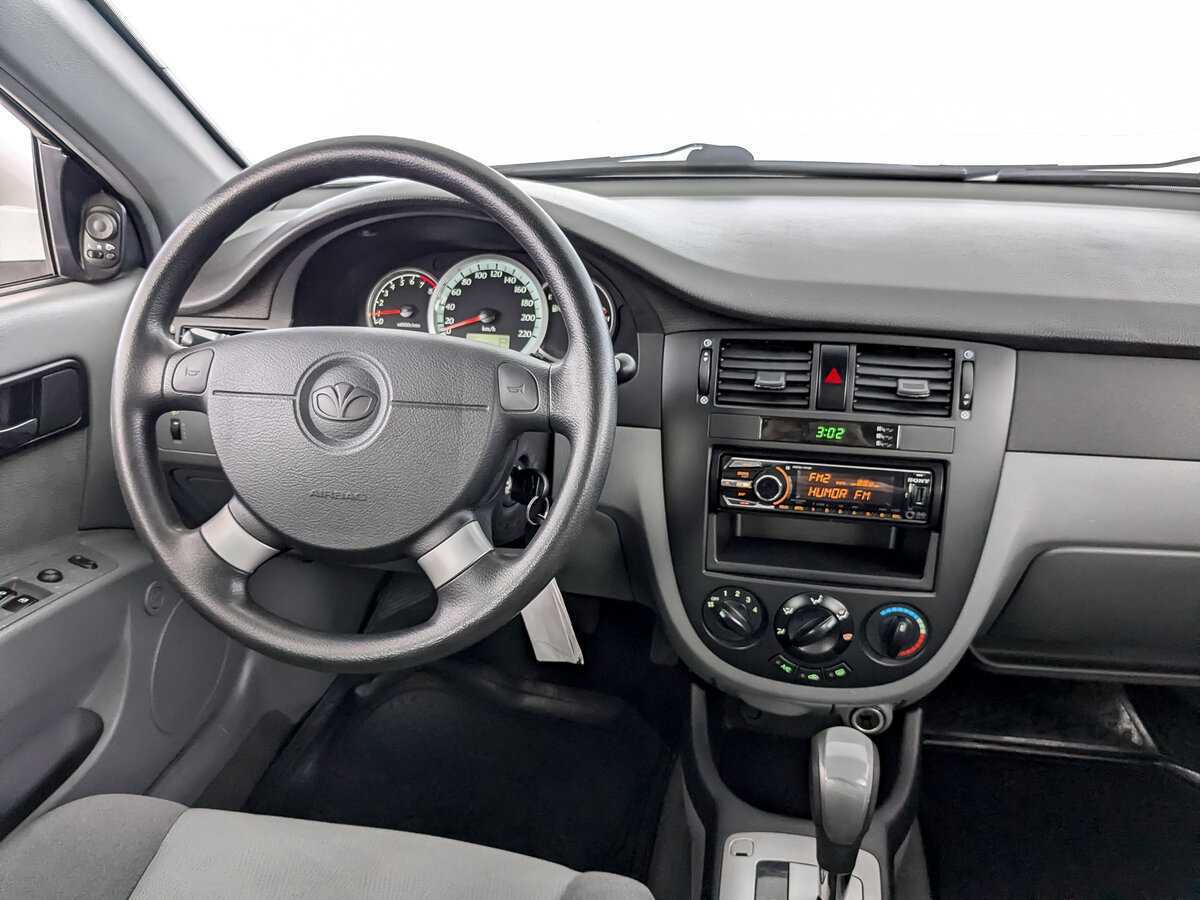 Daewoo Gentra с пробегом — 2014 год. Фото: #20