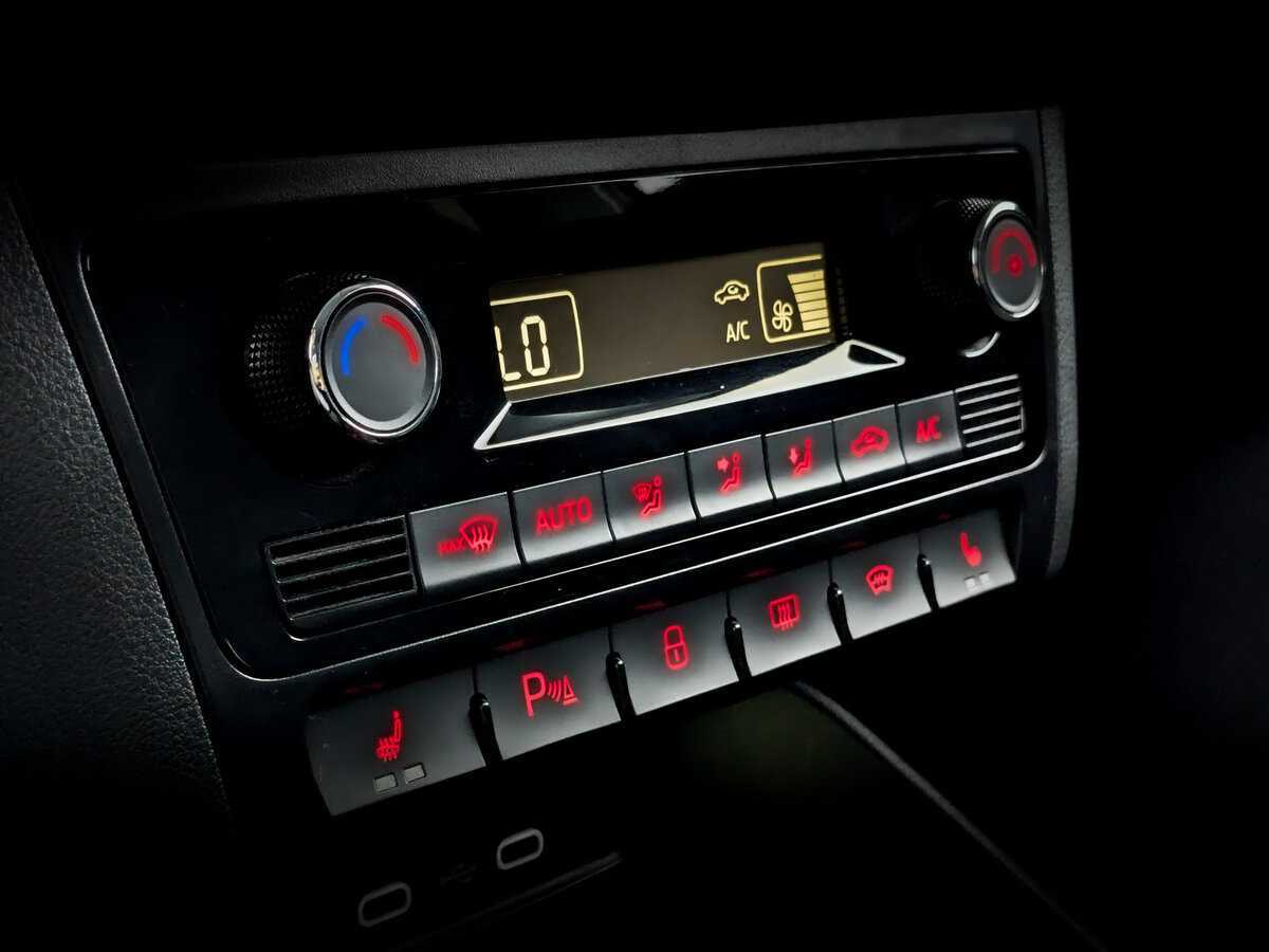 Volkswagen Polo с пробегом — 2020 год. Фото: #20