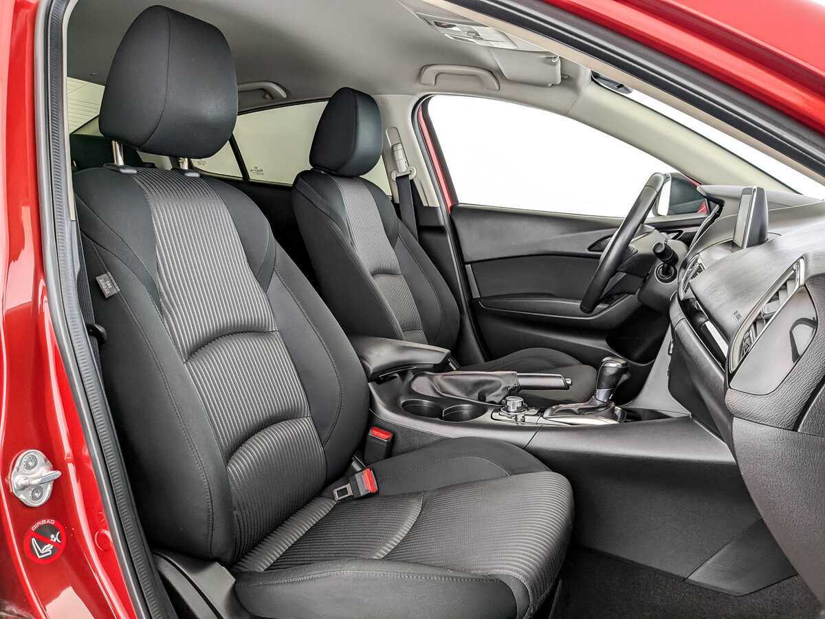 Mazda 3 с пробегом — 2014 год. Фото: #18