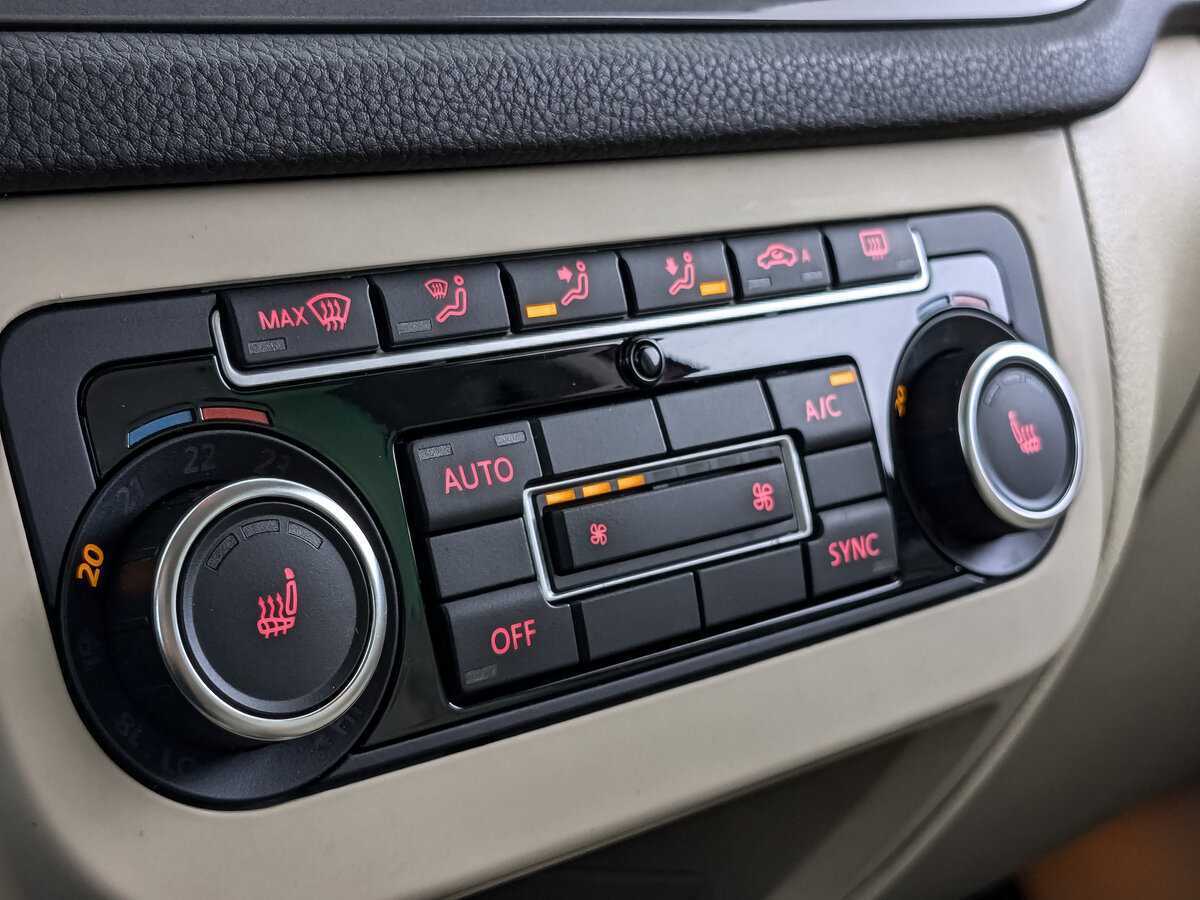 Volkswagen Tiguan с пробегом — 2014 год. Фото: #16