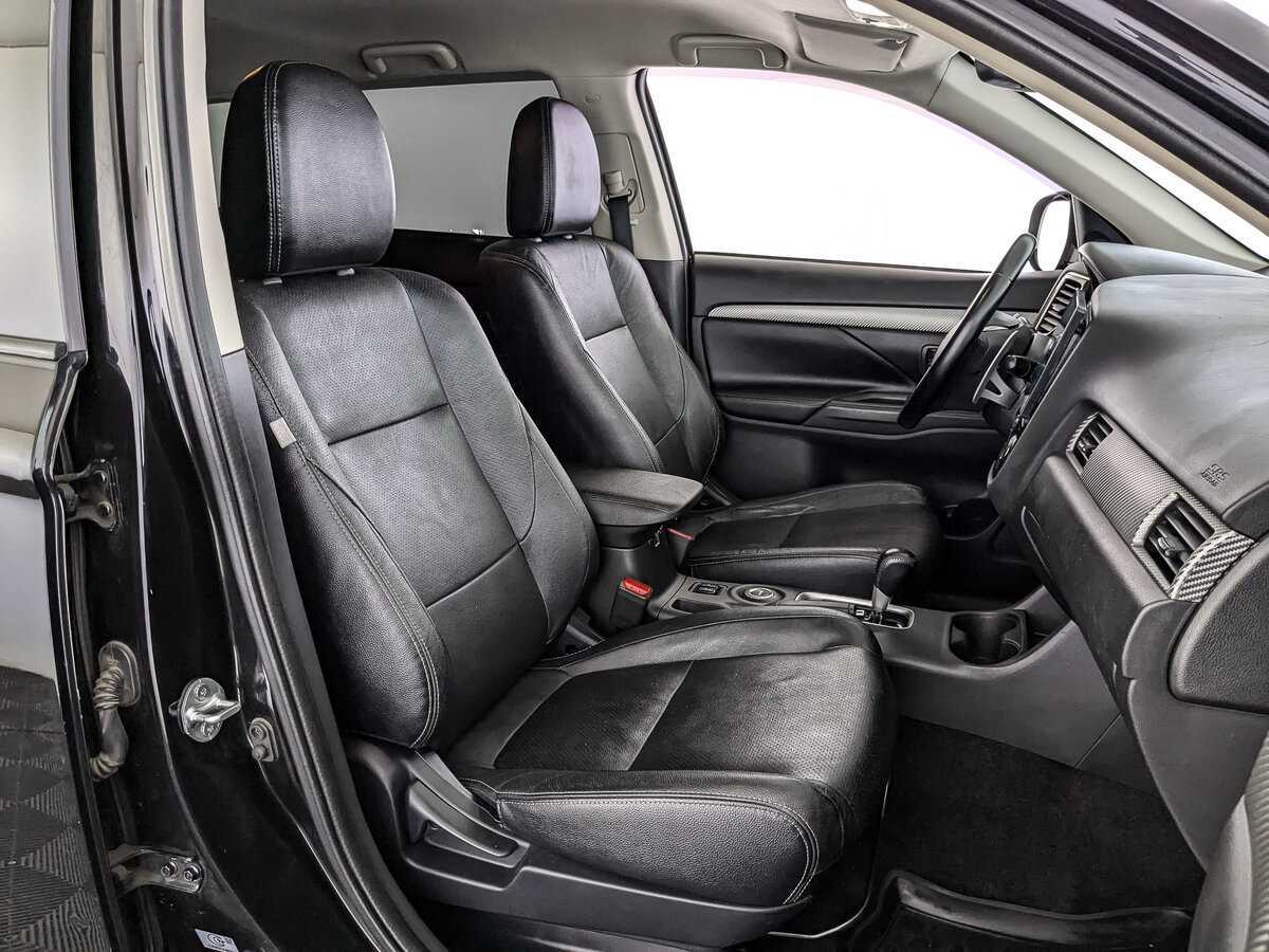 Mitsubishi Outlander с пробегом — 2012 год. Фото: #15