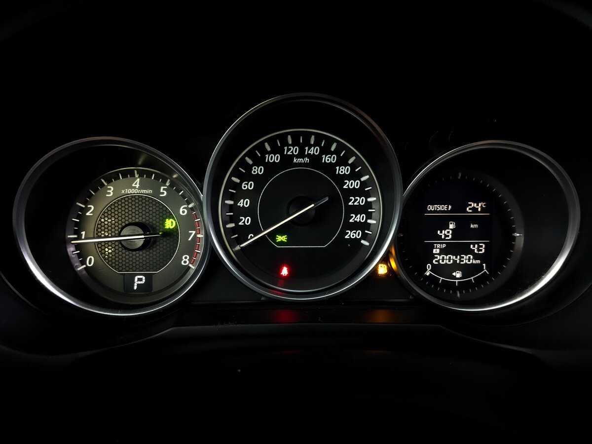 Mazda 6 с пробегом — 2014 год. Фото: #10