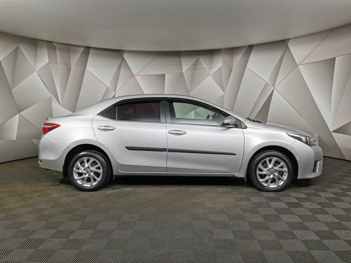 Toyota Corolla с пробегом — 2013 год. Фото: #5