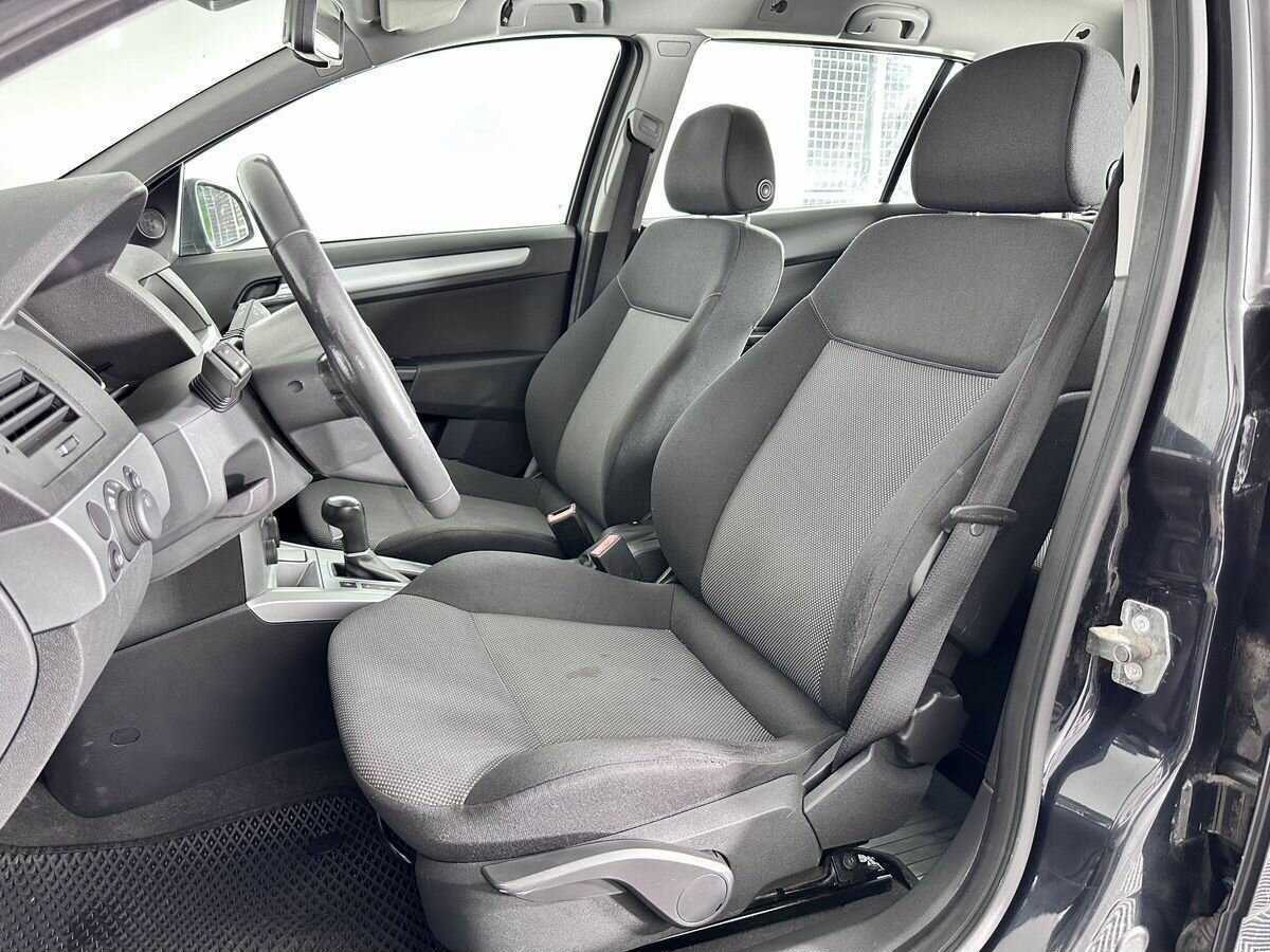 Opel Astra с пробегом — 2014 год. Фото: #5