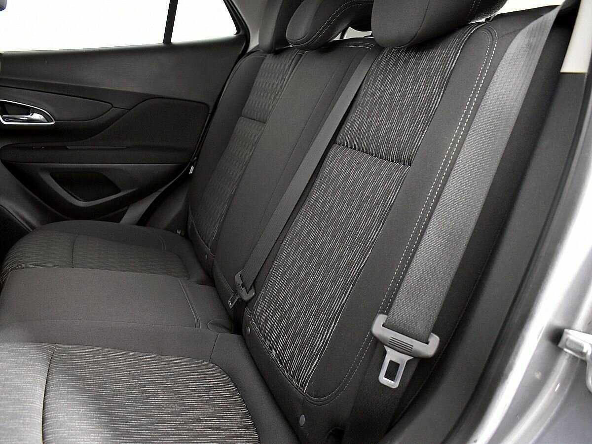 Opel Mokka с пробегом — 2013 год. Фото: #8