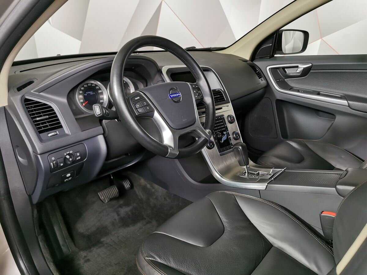 Volvo XC60 с пробегом — 2012 год. Фото: #13
