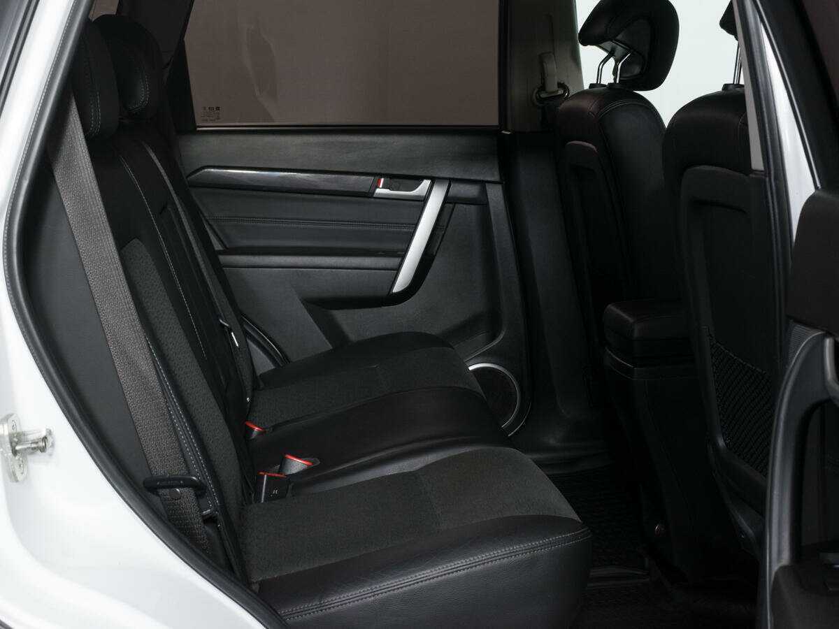 Chevrolet Captiva с пробегом — 2014 год. Фото: #9