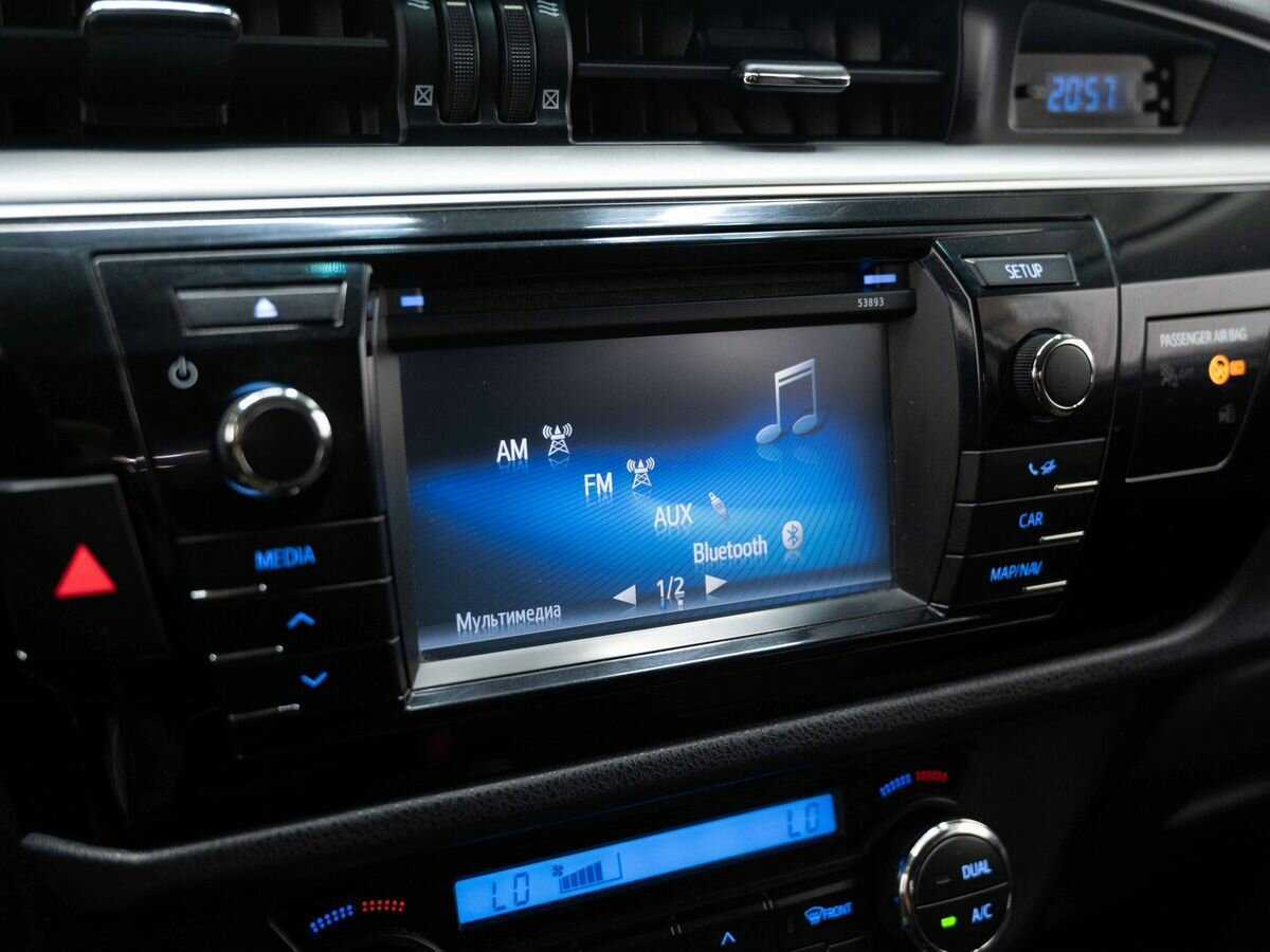 Toyota Corolla с пробегом — 2013 год. Фото: #20