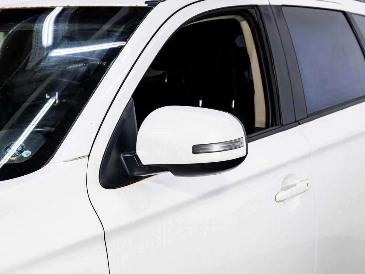 Mitsubishi Outlander с пробегом — 2012 год. Фото: #7