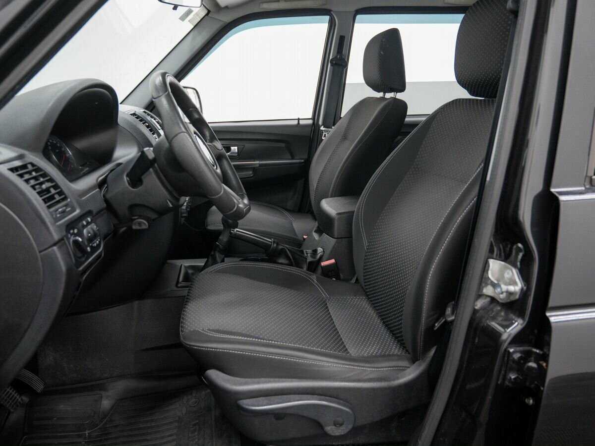 УАЗ Patriot с пробегом — 2015 год. Фото: #14