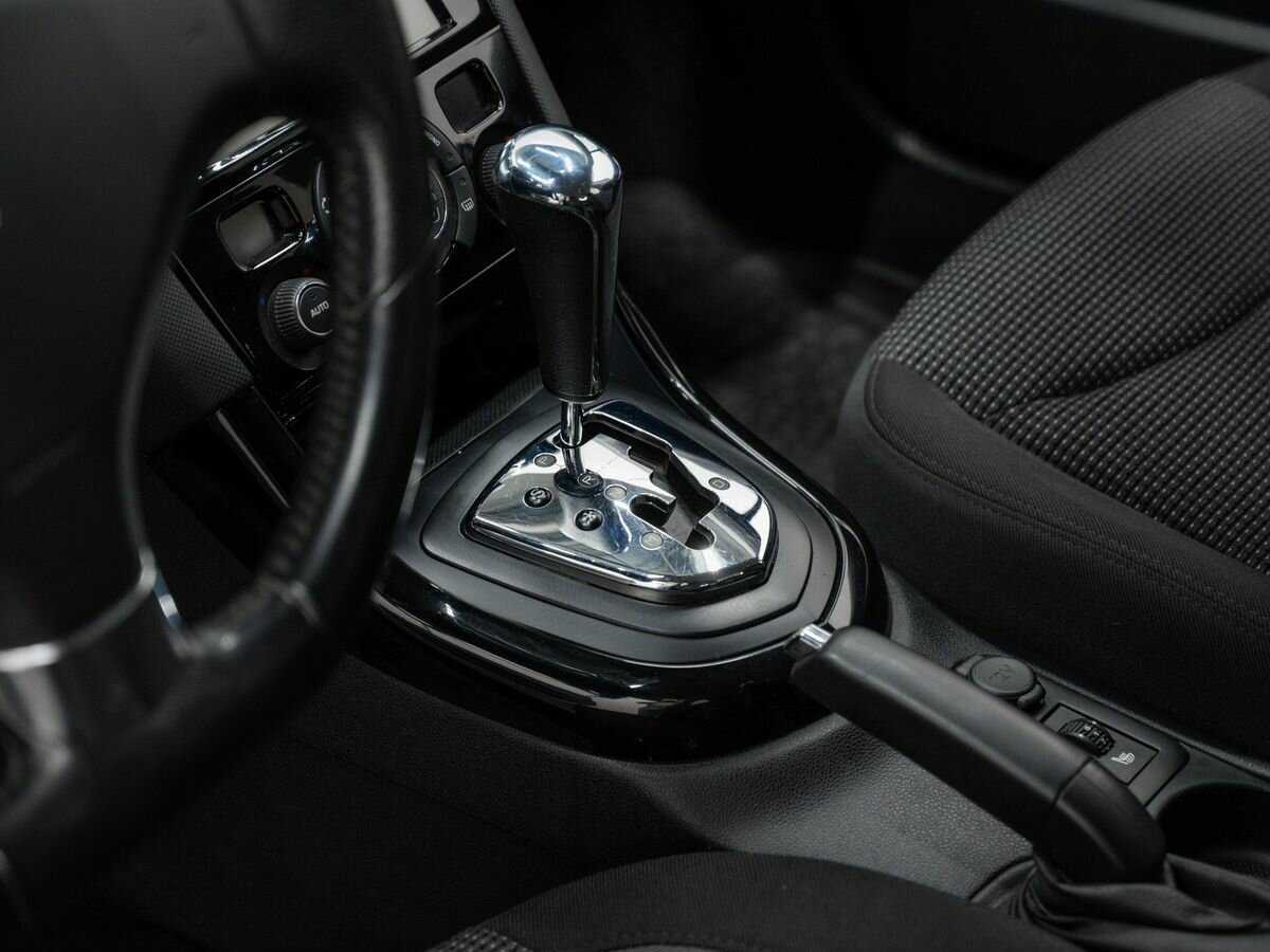 Peugeot 408 с пробегом — 2017 год. Фото: #15